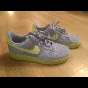 Nikes Mens size 8